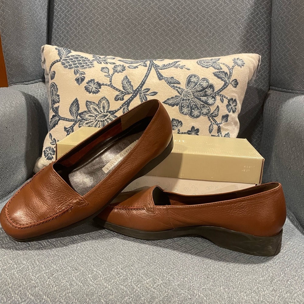 Vintage Easy Spirit Women's Rich Brown Flats, Penny Loafers